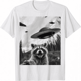 Funny Raccoon Selfie With Alien UFO Cool Animal Lover Unisex T-Shirt