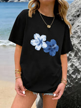 Summer Beach Casual Tee, Two Shades Blue Hibiscus Flower Tropical Floral Print Crew Neck Short Sleeve T-Shirt for Vacation