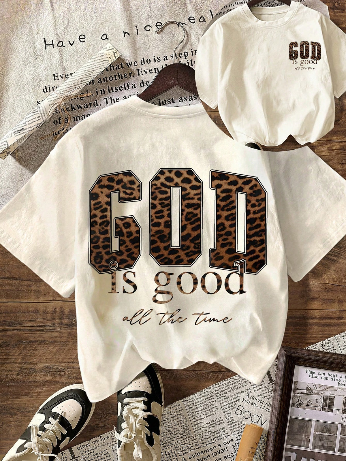 Graphic T-Shirt Design Gift For Book Lovers, Women's Graphic T-Shirt, Summer Women's Style, Women's Casual Crew Neck Short Sleeve T-Shirt