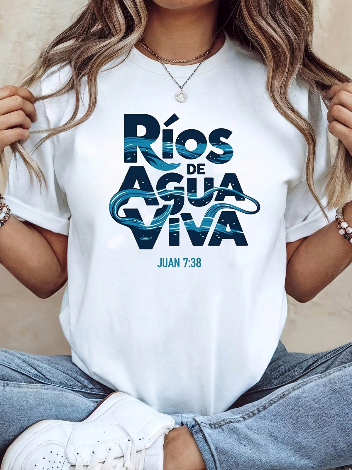 Grande Con Estampado Ondulado "Ríos De AGUA VIVA" De Temática Cristiana Bíblica "Ríos De Agua Viva", Camiseta Blanca De Manga Corta
