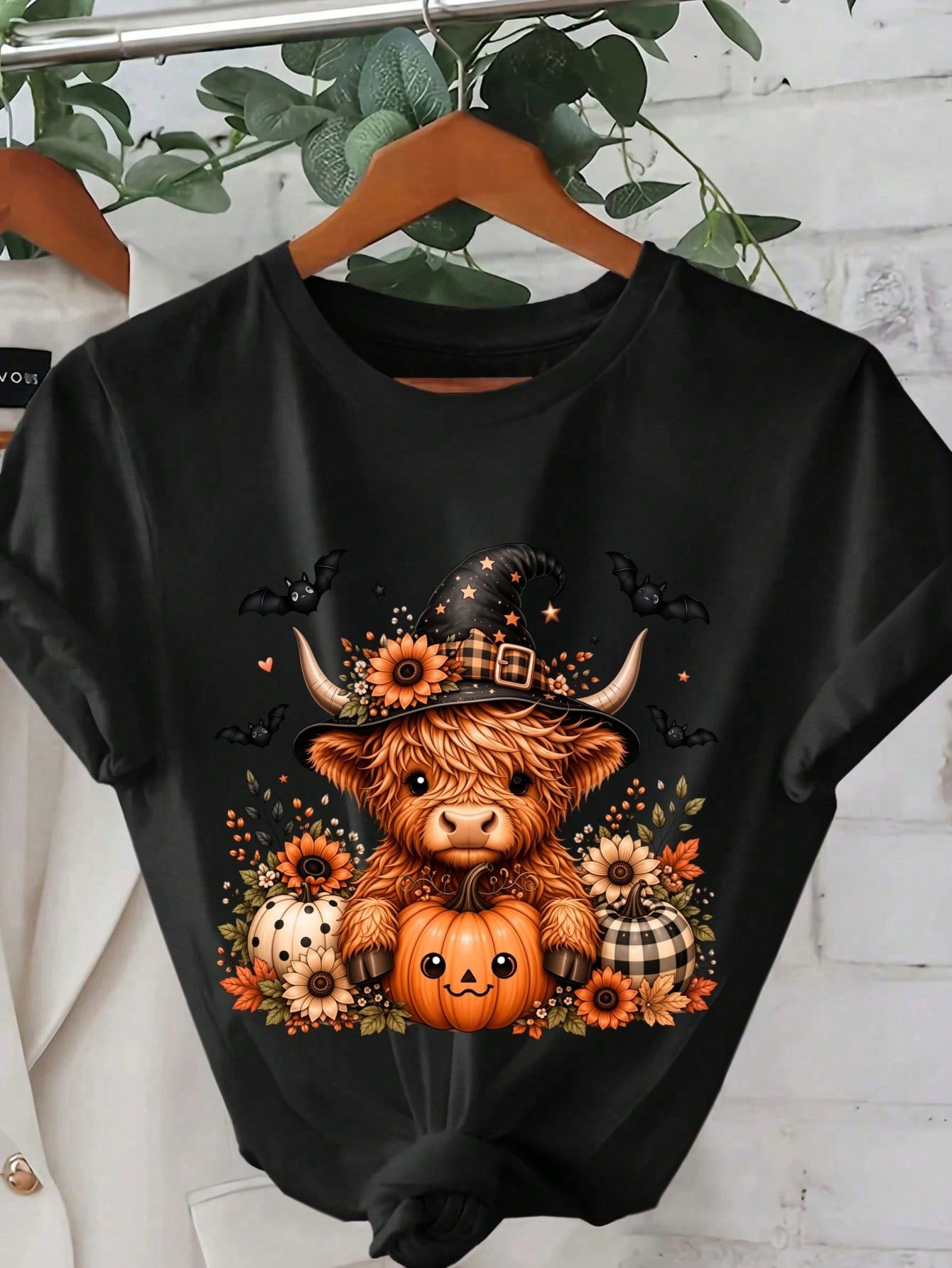 Women's Black-Shirt Cute Highland Cow Witch Hat Pumpkin Halloween Party Top