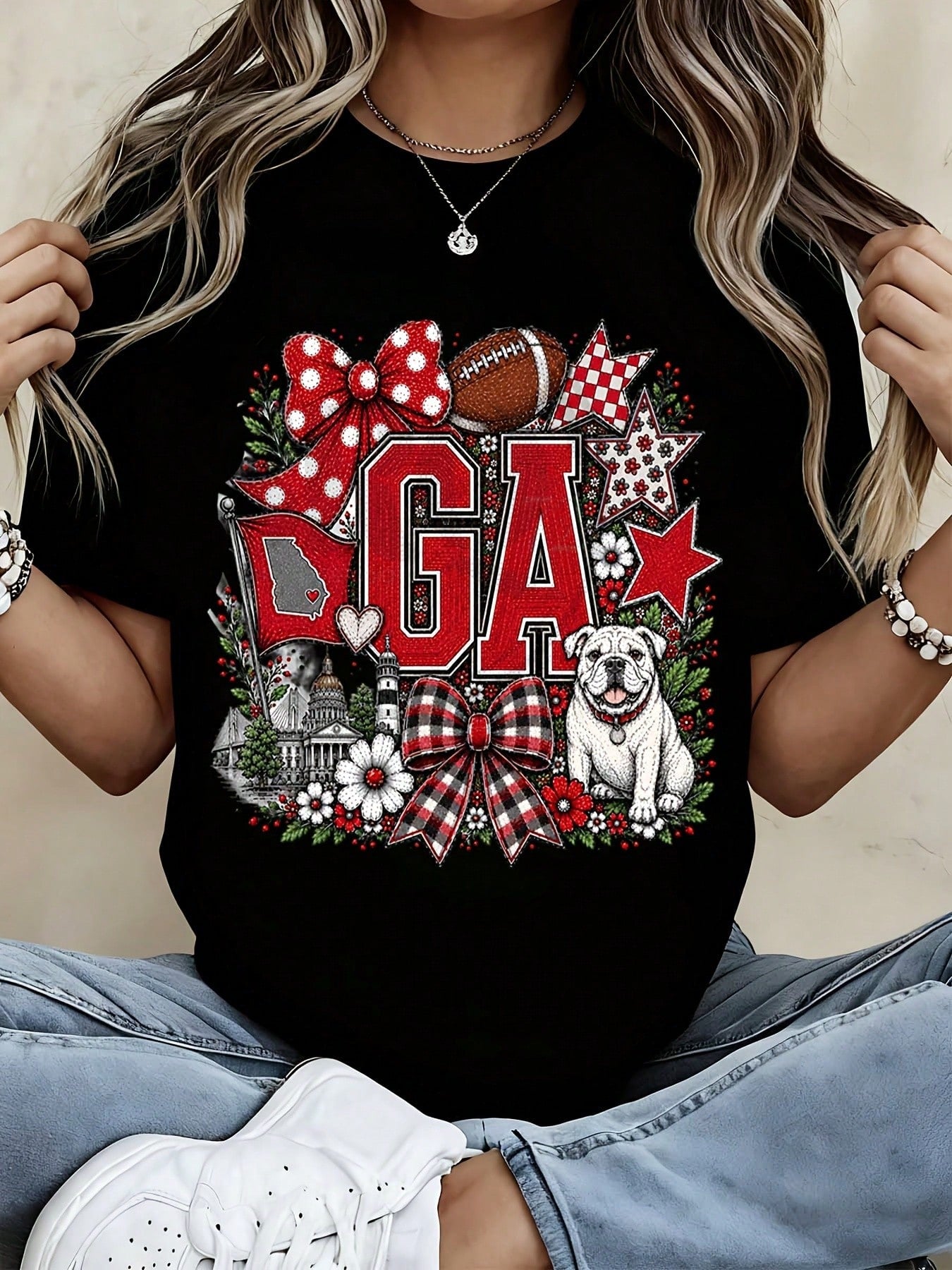 Vintage Georgia DOGS Women's T-Shirt Retro Football Bulldog Graphic Tee For Game Day Fans