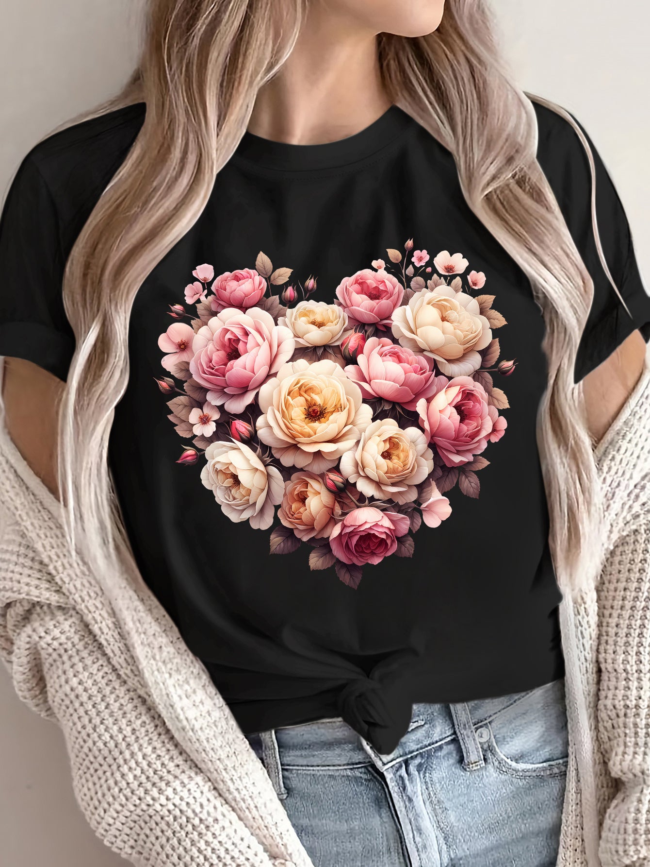 Women's Heart Shaped Floral Rose Bouquet Graphic T-Shirt Vintage Pink Flower Casual Summer Tee