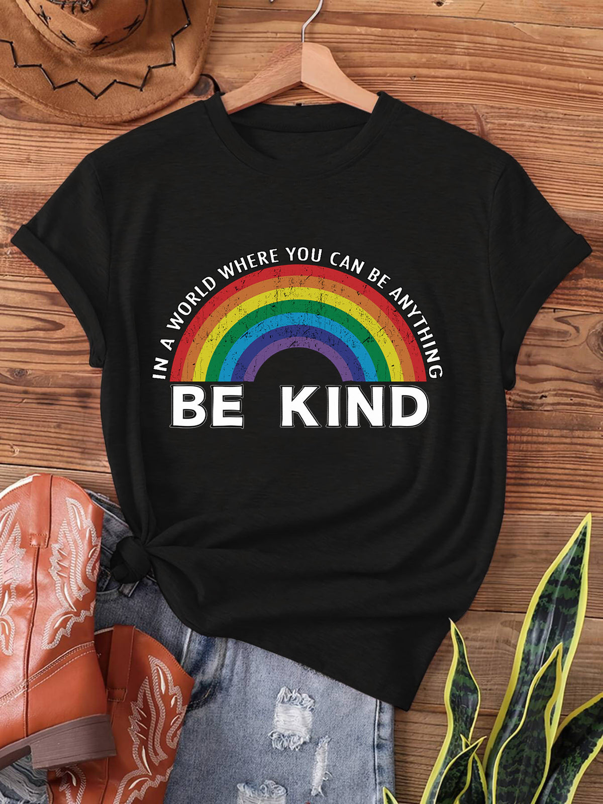 Distressed "Be Kind" Gay Pride LGBT Print T-Shirt, Short Sleeve Crew Neck Casual Top for Summer & Spring, Women's Clothing