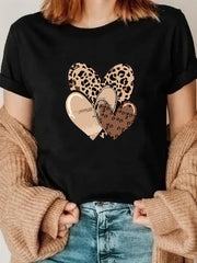 A Cute Summer T-Shirt Featuring a Leopard Print Heart Pattern, Perfect for Spring And Summer Casual Sports Wear for Women.