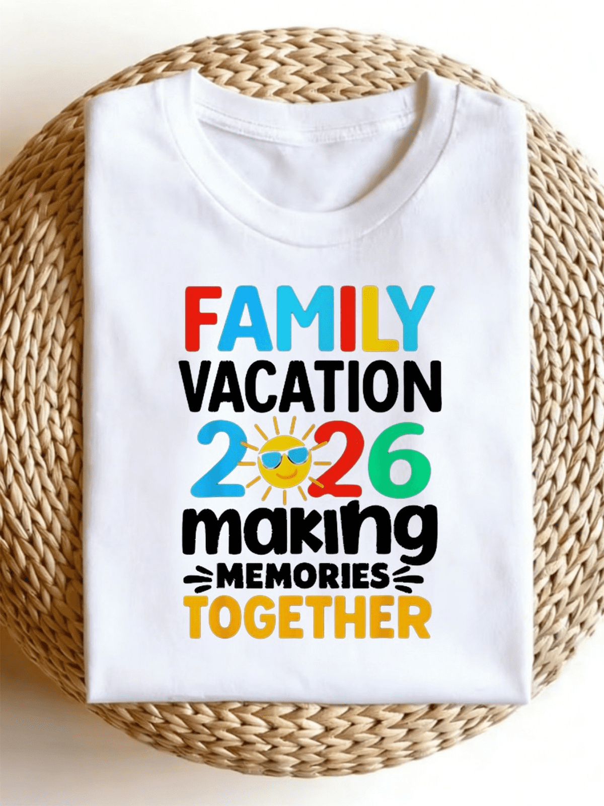 Family Vacation 2026 Making Memories Together Cute Sun Graphic T-Shirt