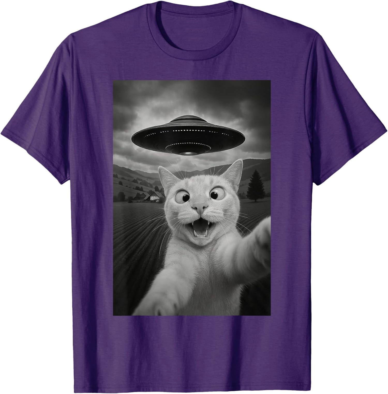 Funny Cat Selfie With Alien Ufo Graphic Gift Cool Unisex T-Shirt