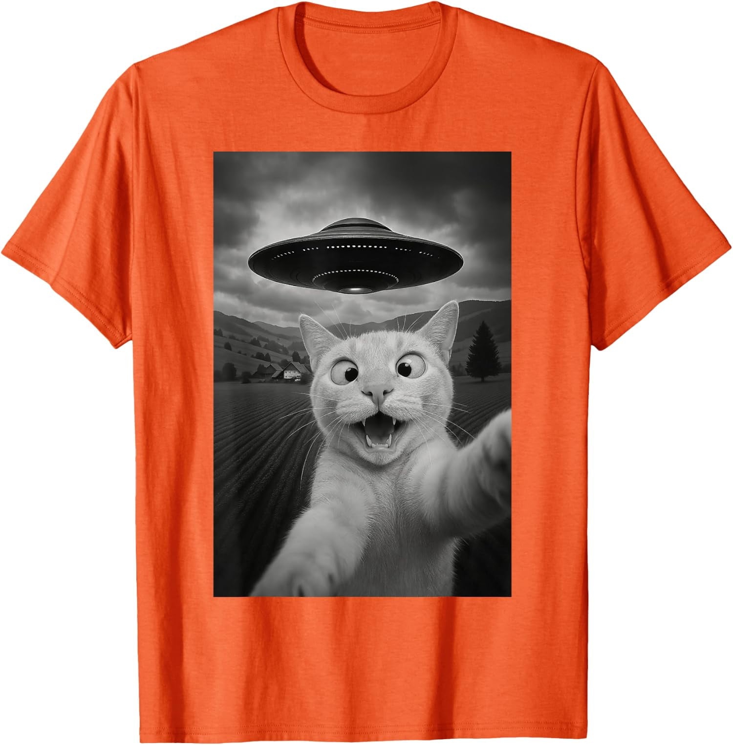 Funny Cat Selfie With Alien Ufo Graphic Gift Cool Unisex T-Shirt