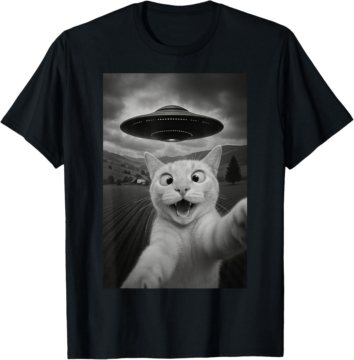 Funny Cat Selfie With Alien Ufo Graphic Gift Cool Unisex T-Shirt