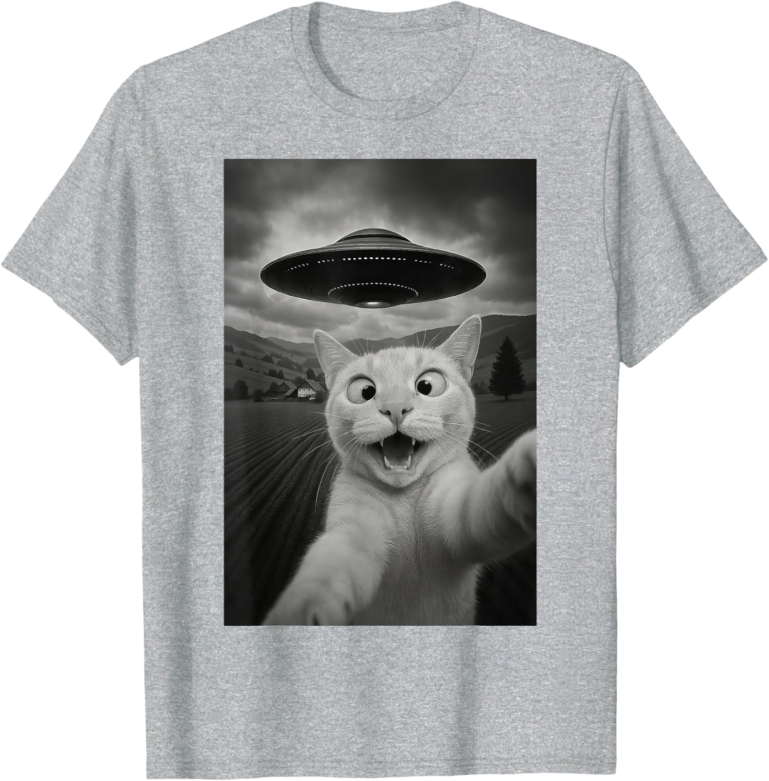 Funny Cat Selfie With Alien Ufo Graphic Gift Cool Unisex T-Shirt