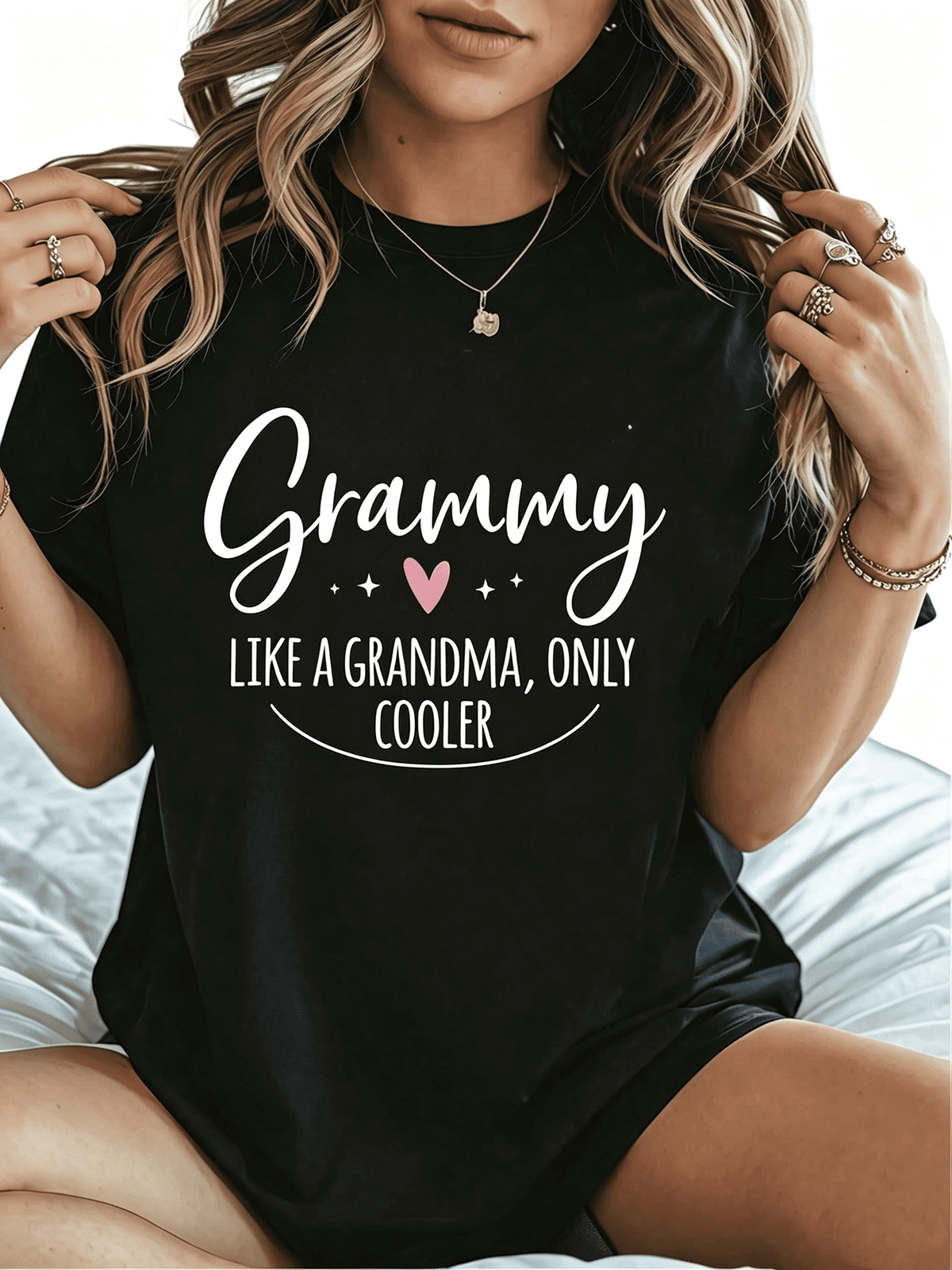 “Grammy Like Grandma But Cooler” Heart Graphic T-Shirt – Fun Grandmother Appreciation Tee for Women, Sweet Grandma Gift Casual Top