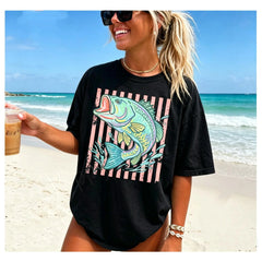Men's Seamless Cotton Soft Solid Bass Fish Graphic T-Shirt - Retro Preppy Striped Fishing Tee, Summer Coastal Aesthetic Oversized Casual Round Neck Top for Beach Vacations