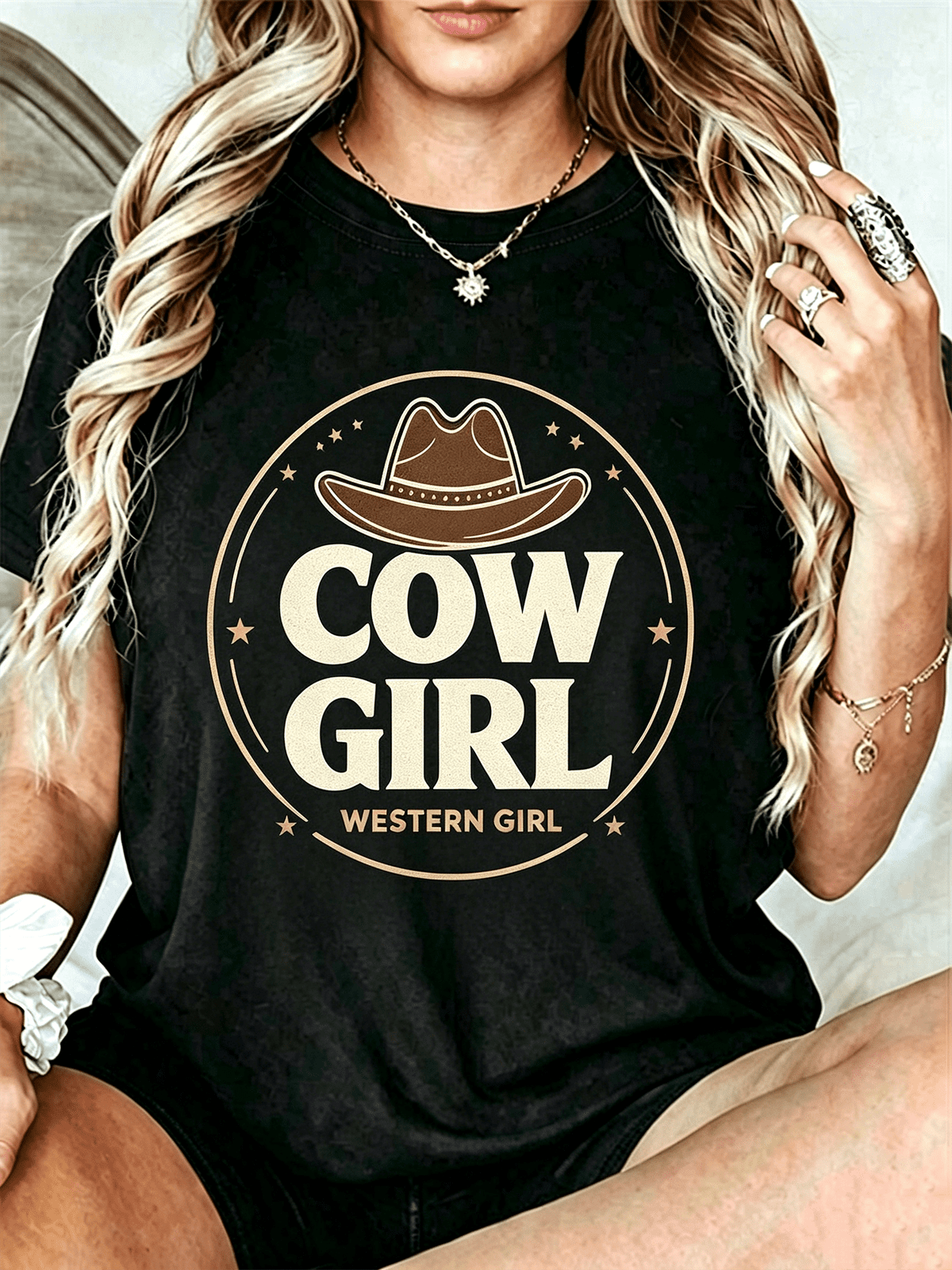 Vintage Cowgirl Circle Logo T-Shirt – Western Graphic Tee for Women, Retro Country Casual Top