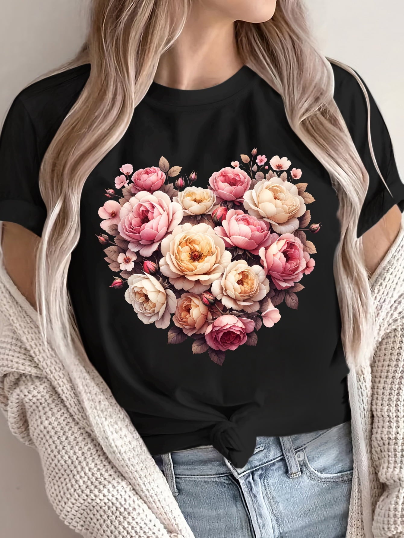 Women's Heart Shaped Floral Rose Bouquet Graphic T-Shirt Vintage Pink Flower Casual Summer Tee