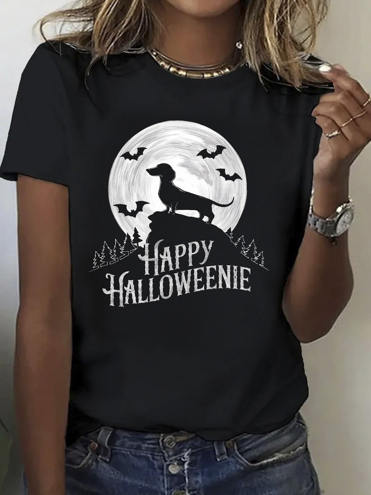 Women's Crew Neck Graphic T-Shirt, Happy Halloweenie Dachshund Full Moon Bats Halloween Short Sleeve Casual Tee