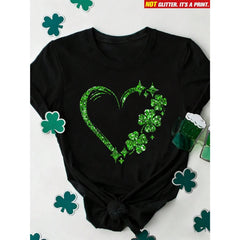 St. Patrick‘s Day Lucky Clover Heart T-Shirt for Women | Short Sleeve Crew Neck Tee, Gift for Daughter Sister Mom