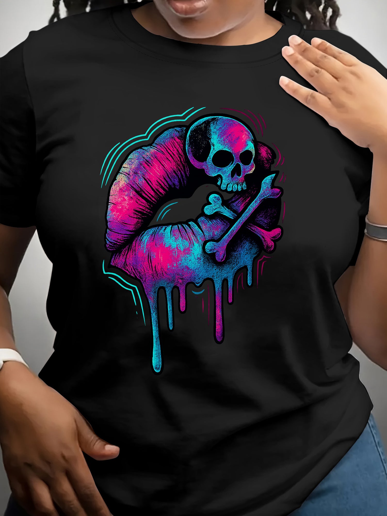Neon Drip Lips Skull Crossbone Graphic T-Shirt, Women's Retro Colorful Skeleton Lip Art Short Sleeve Tee